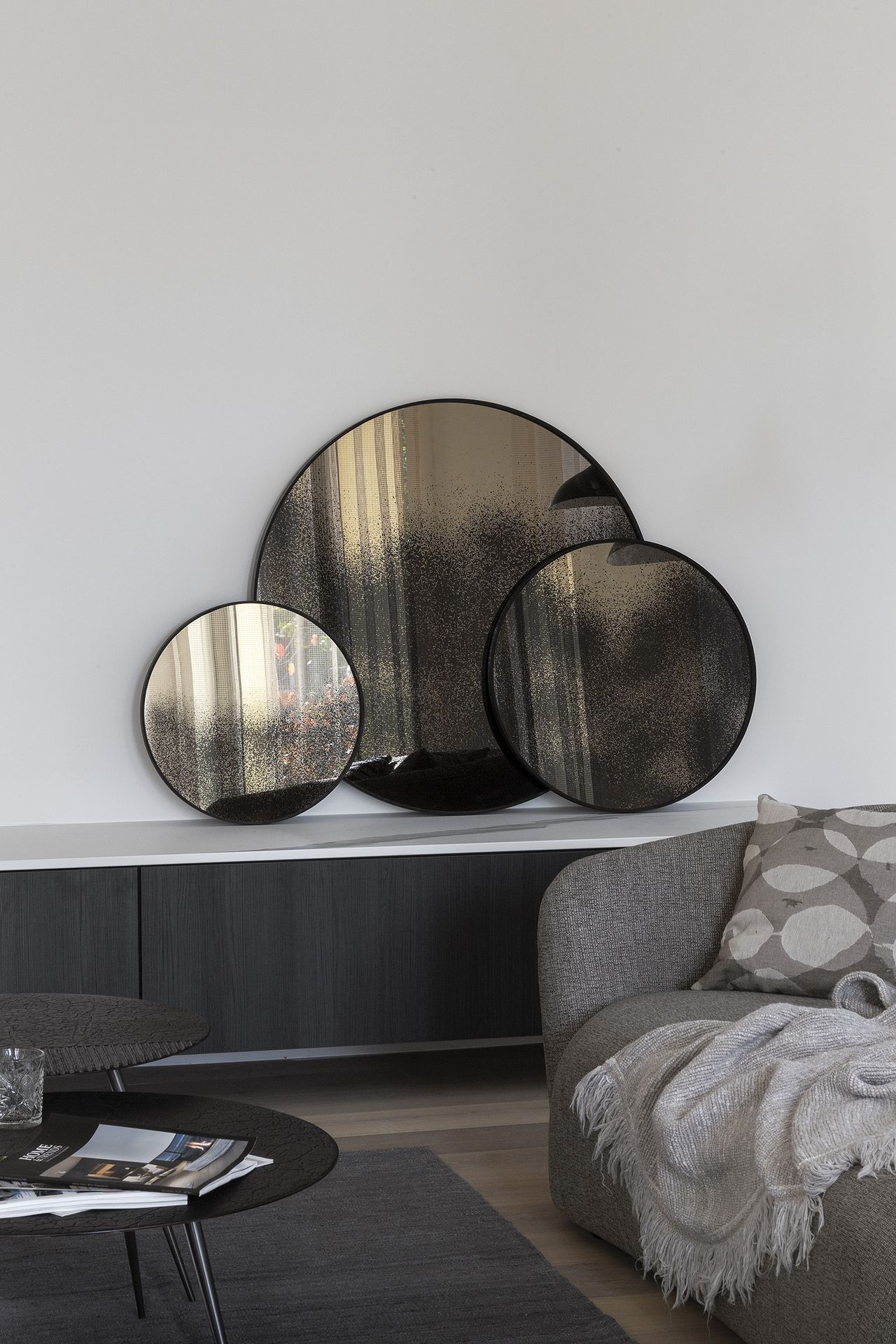 Living room with trays | Live Light