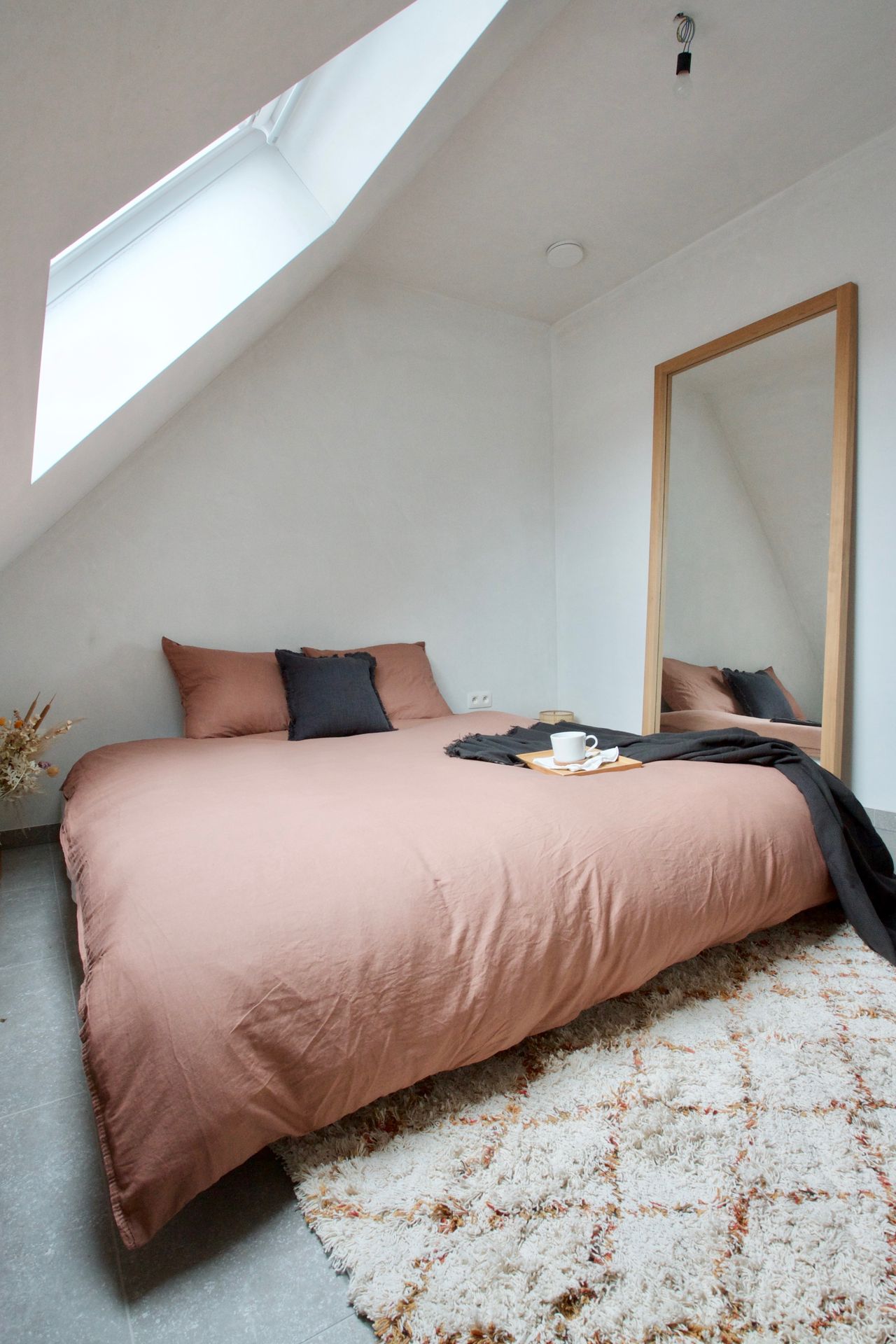 Mirror in bedroom | Live Light