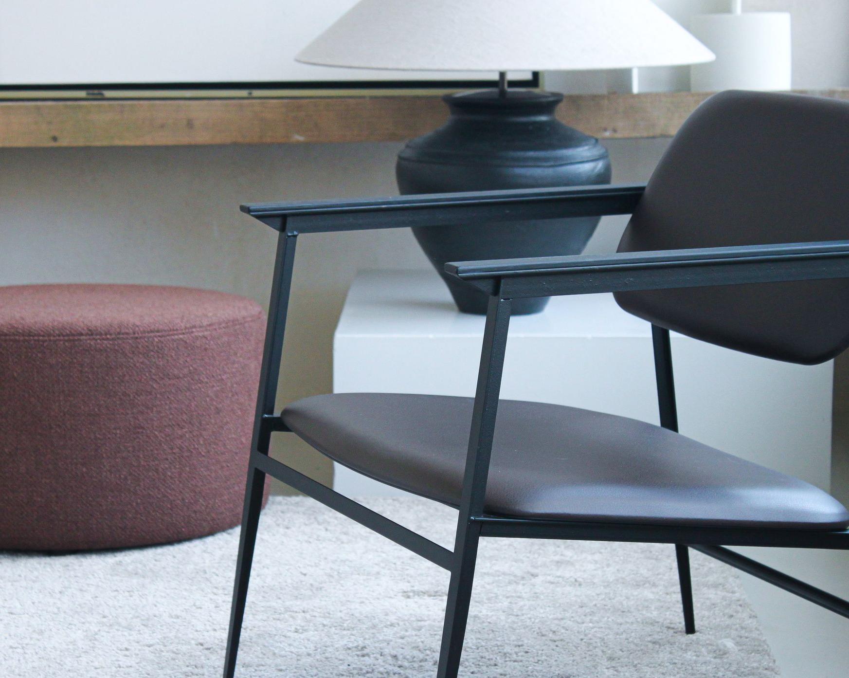 Live Light | Sofie Noyen's home featuring the Barrow pouf and DC lounge chair