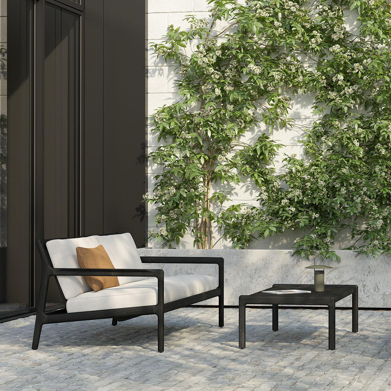 Live Light | Design your new outdoor lounge by renting furniture with Live Light