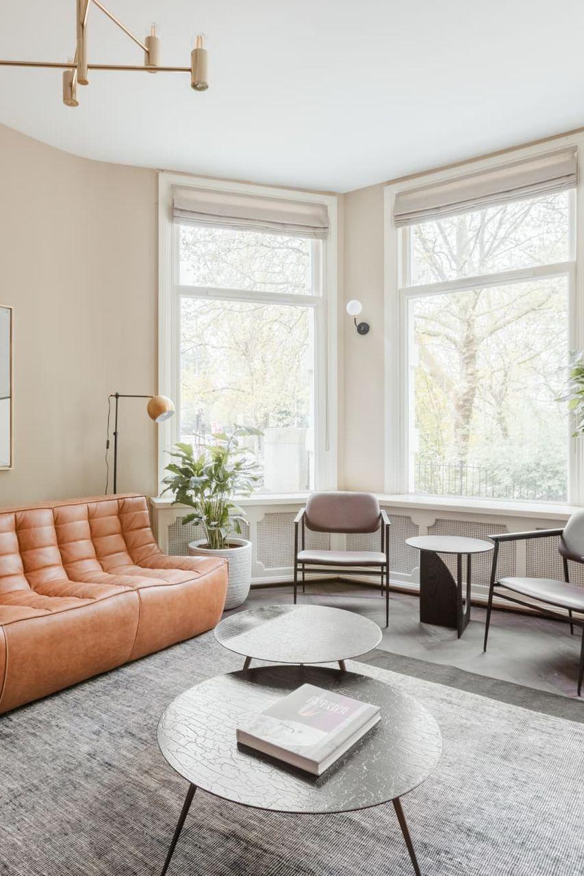 N701 sofa and DC lounge chair | Live Light