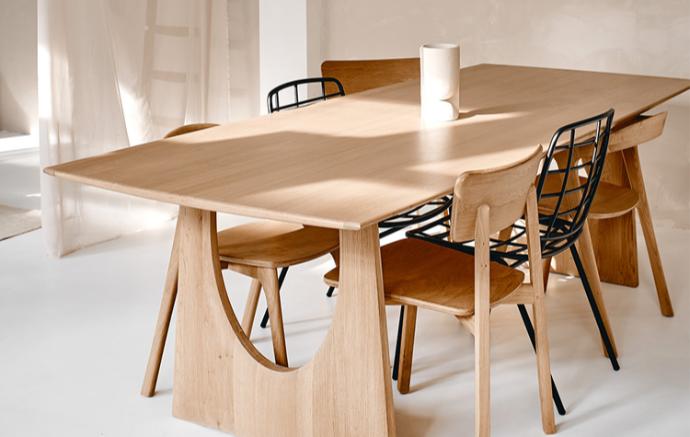 Dining room with Oak Geometric dining table | Live Light
