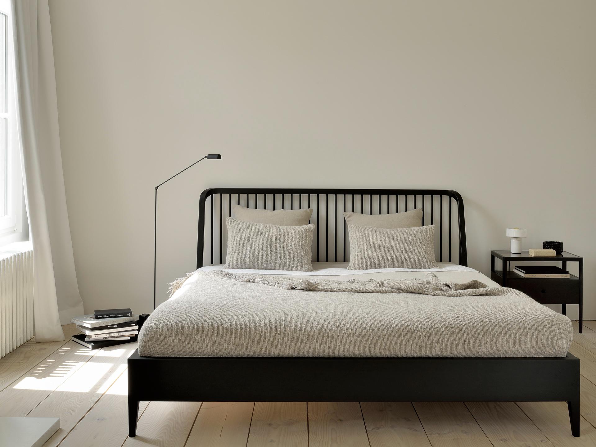 Black Spindle bed and bedside table in varnished wood | Live Light 