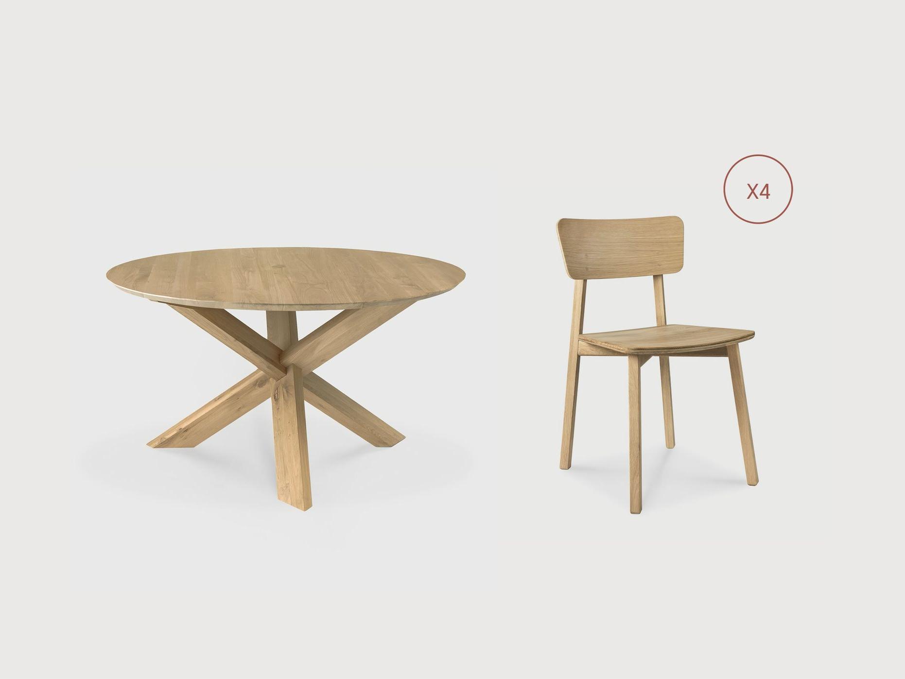 Circle dining table and chair in solid oak  | Live Light 