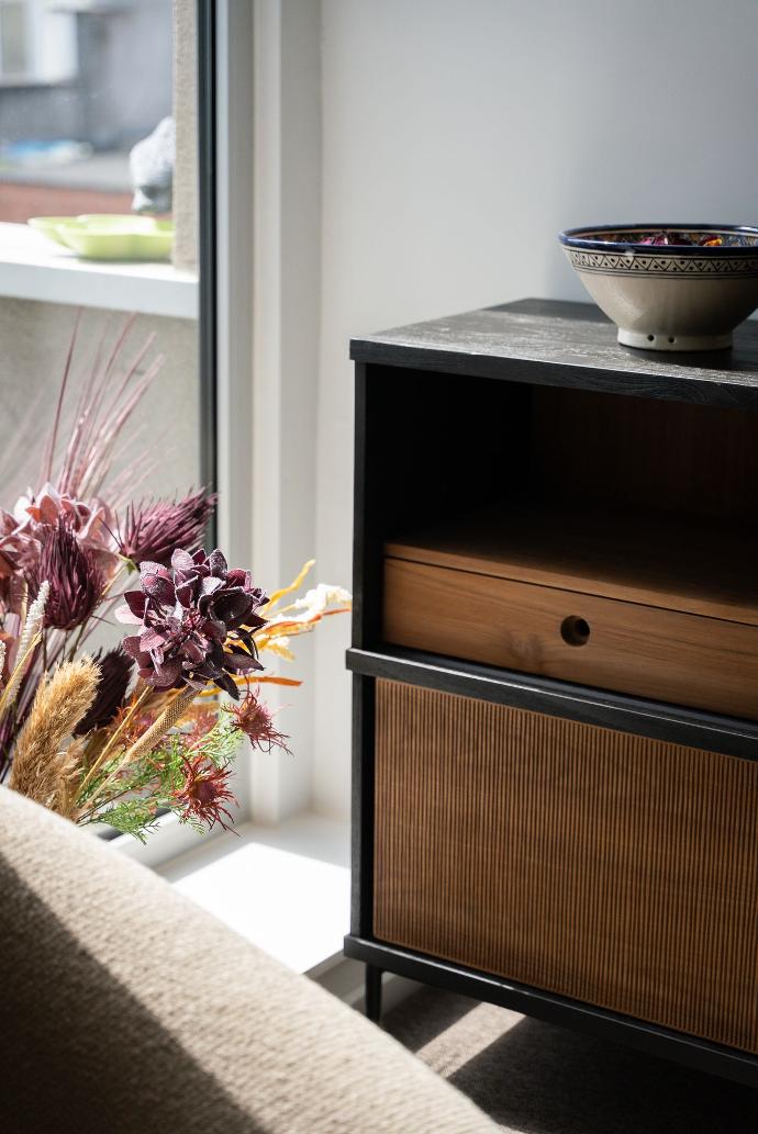 Live Light | Rent bedroom furniture for your temporary expat home