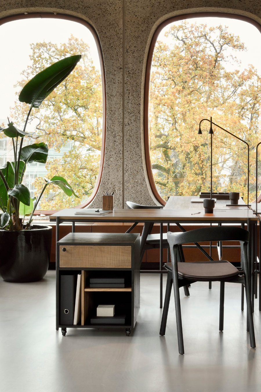 Live Light | Discover the benefits of renting office furniture