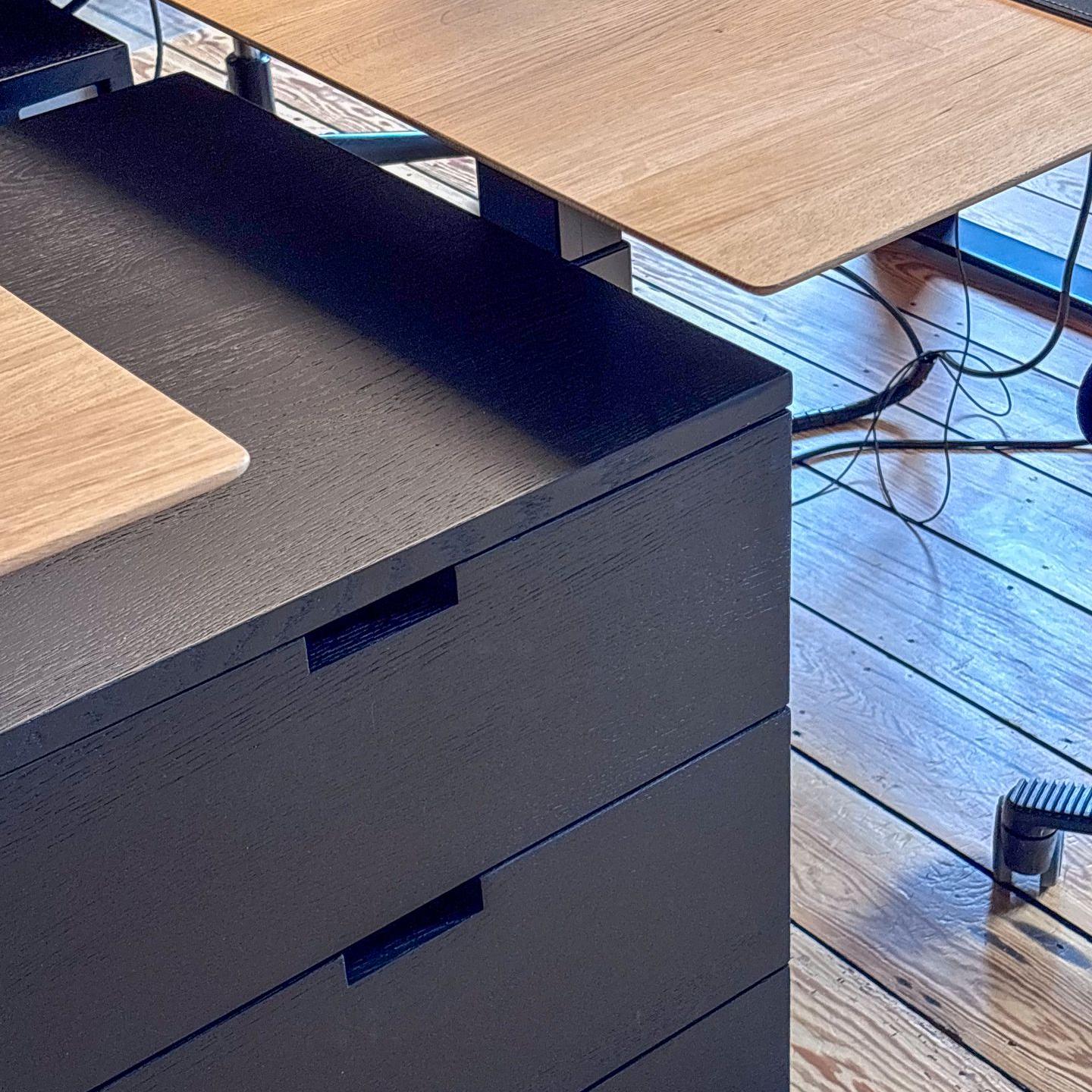 Rental furniture for Receptel’s office in Belgium