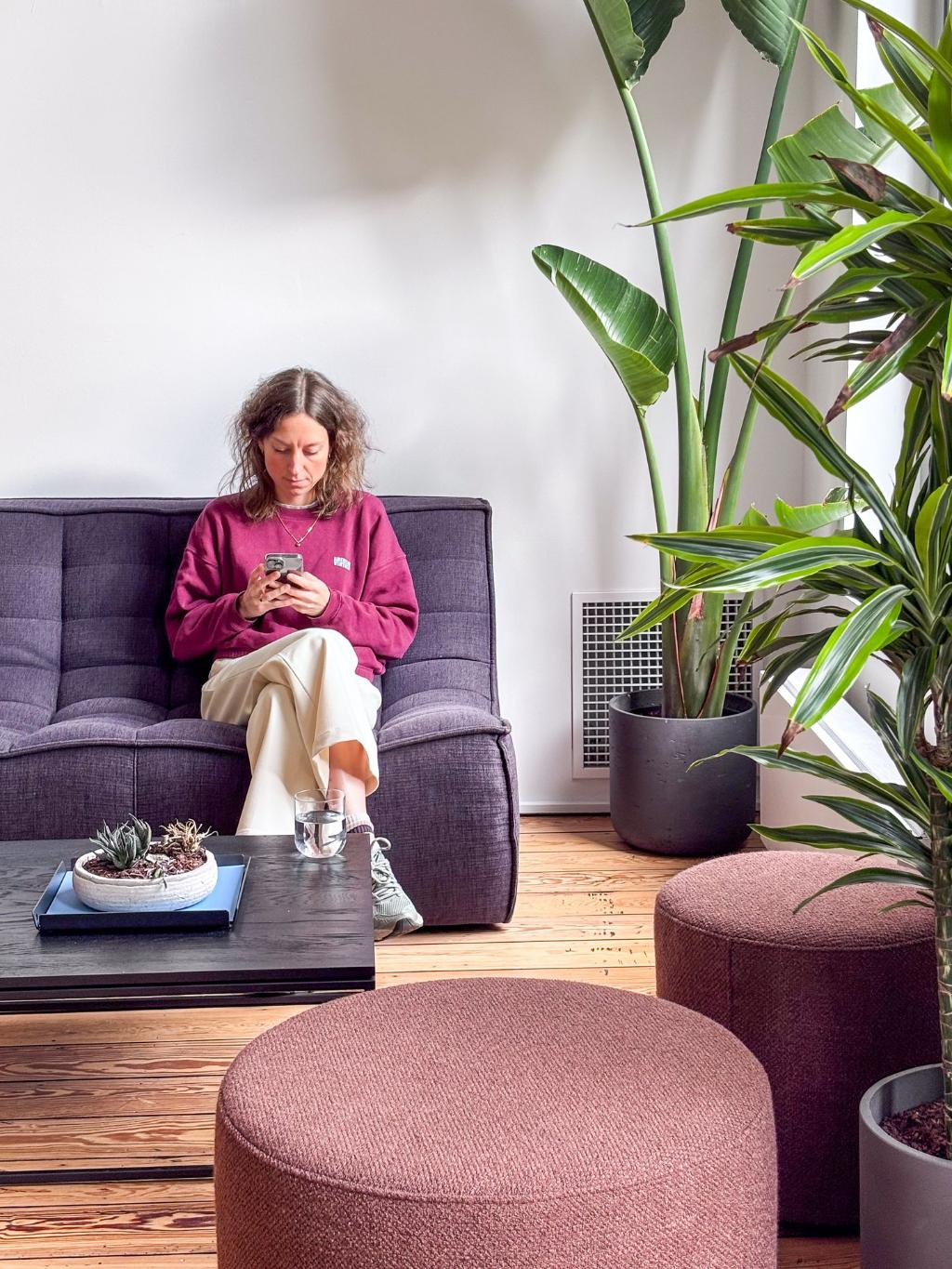 Rental furniture for Receptel’s office in Belgium