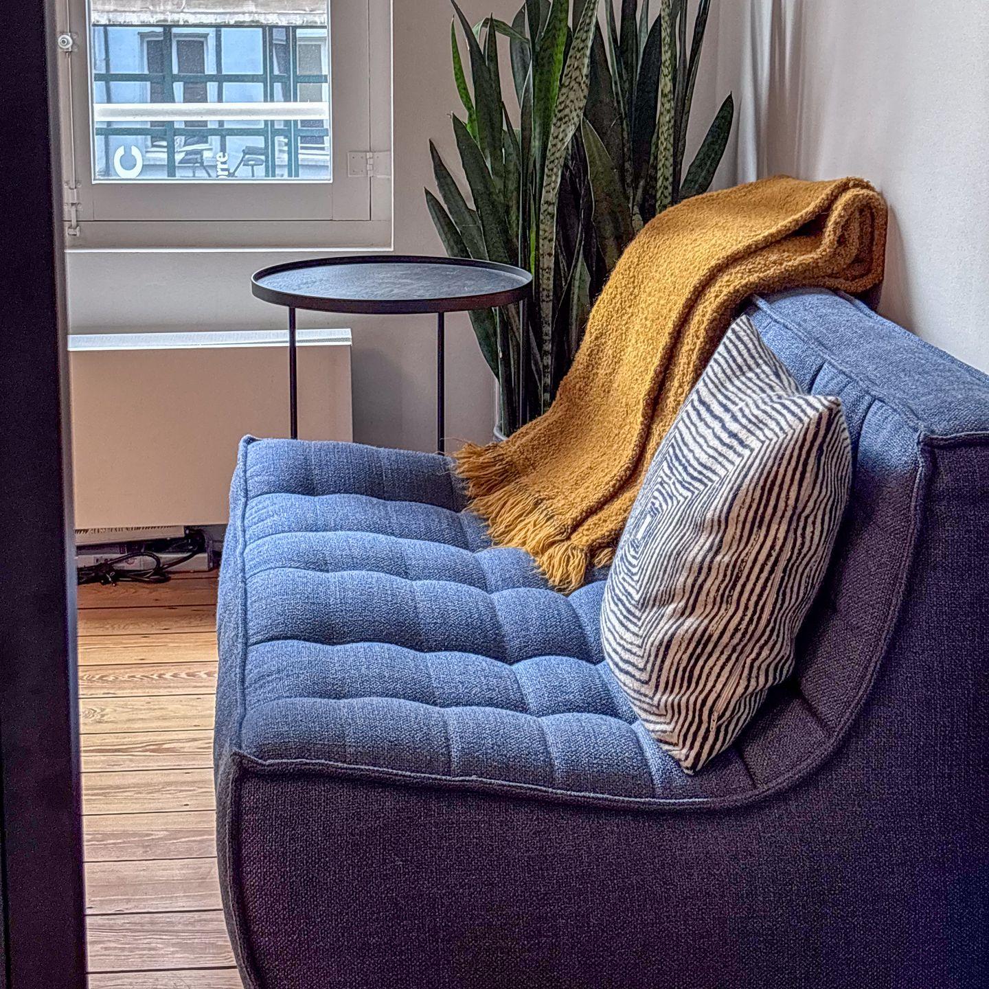 Rental furniture for Receptel’s office in Belgium