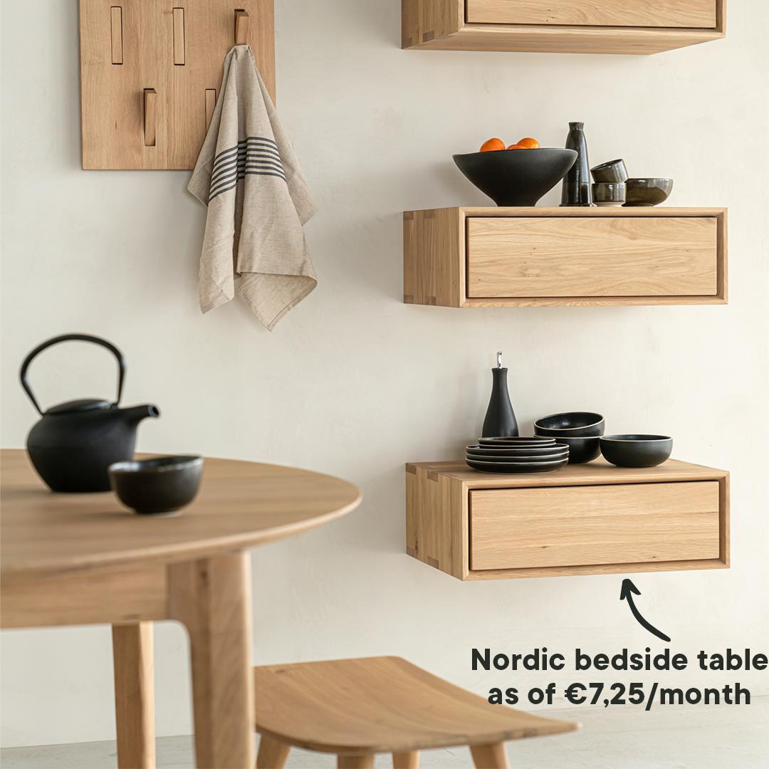 Nordic hanging bedside table with deco and wall hanger | Live Light Nordic hanging bedside table with deco and wall hanger | Live Light