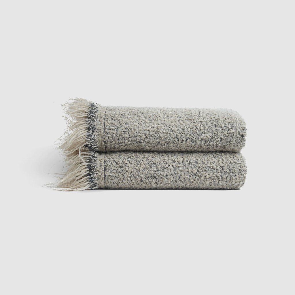 Alpone throw