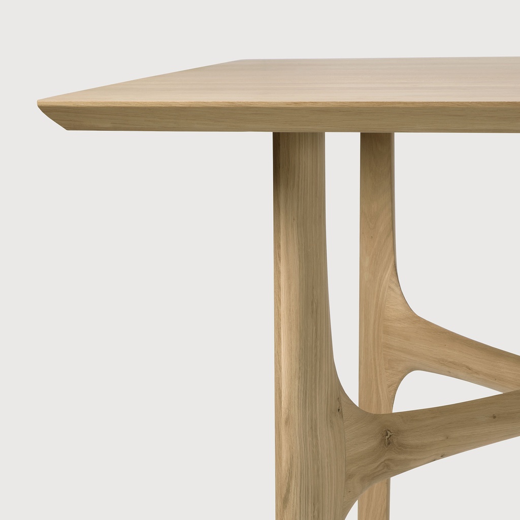 Oak Nexus dining table 