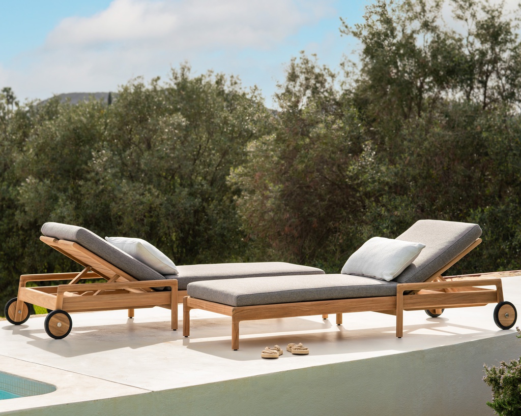 Teak Jack outdoor adjustable lounger - wooden frame